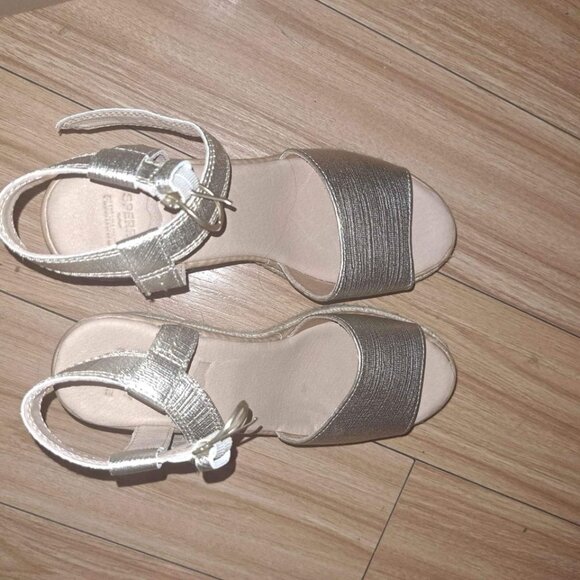 NEW women's Sperry wedge size 7 - Picture 3 of 3